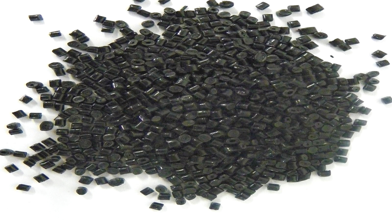 PEAD preto em fardos